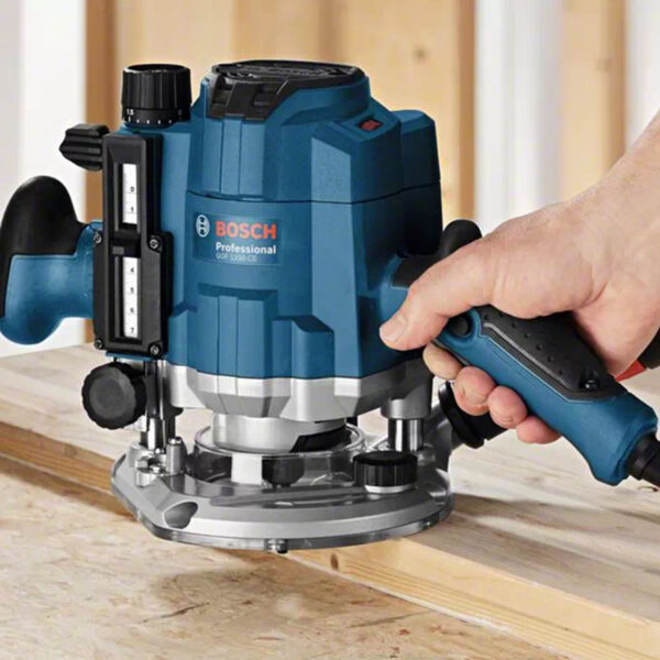 bosch gof 1250 ce professional router 0002 router gof 1250 ce 0601626000 2